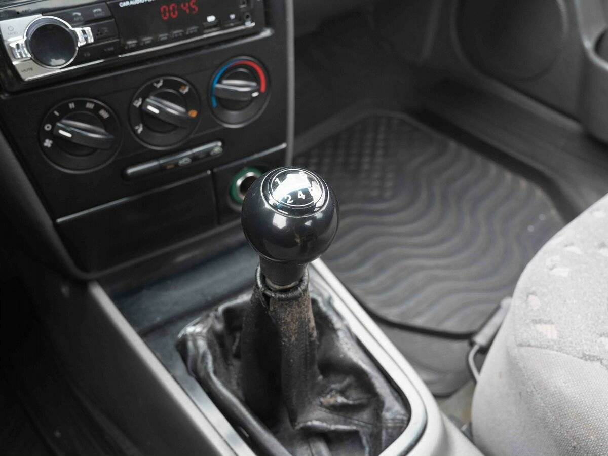 Kia Spectra с пробегом — 2008 год. Фото: #17