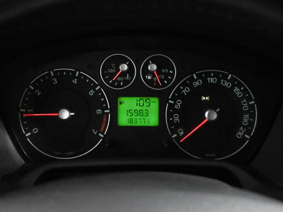 Ford Fusion с пробегом — 2008 год. Фото: #15