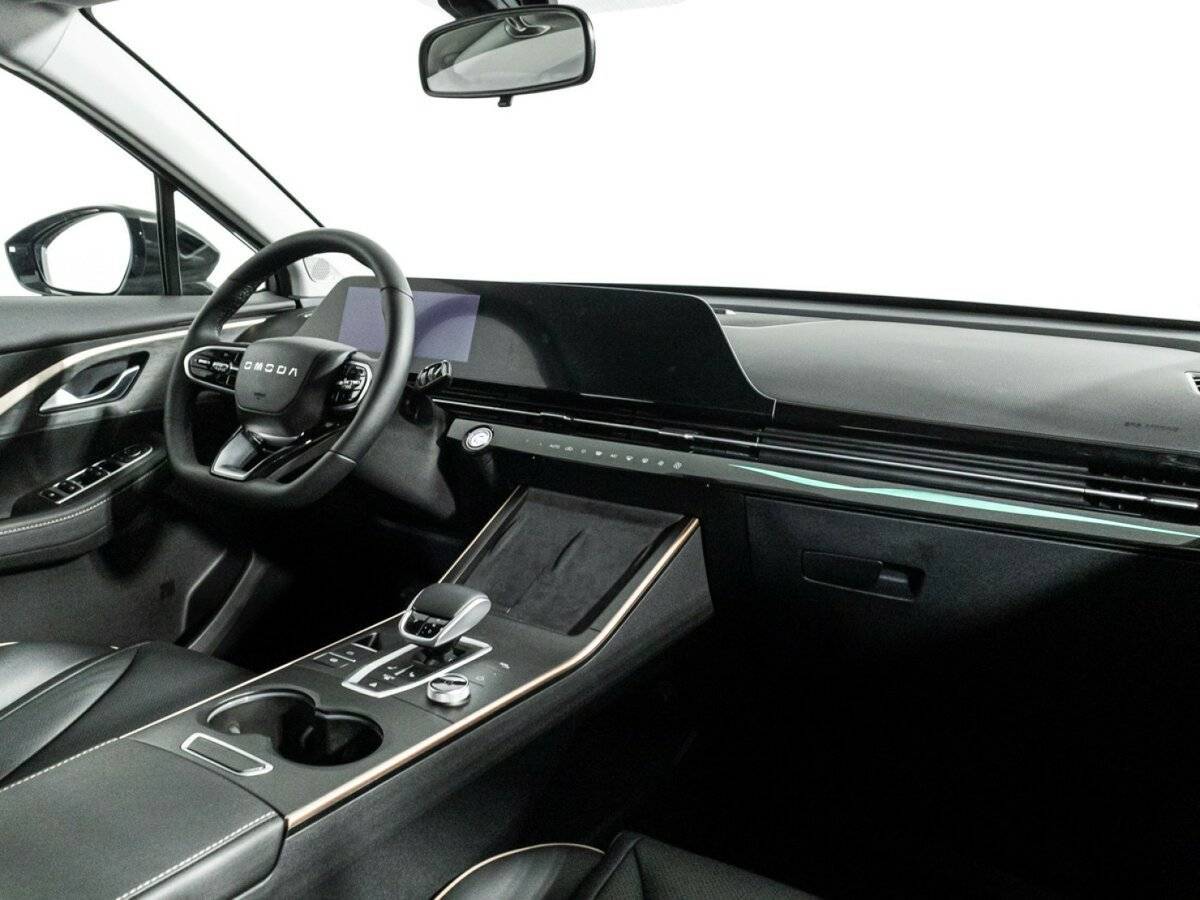 OMODA C5 с пробегом — 2024 год. Фото: #7