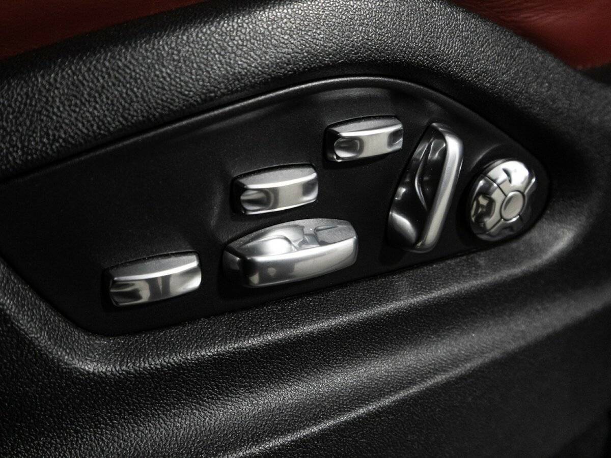 Porsche Cayenne с пробегом — 2018 год. Фото: #17