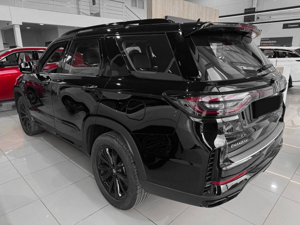 Changan CS95 с пробегом — 2024 год. Фото: #1