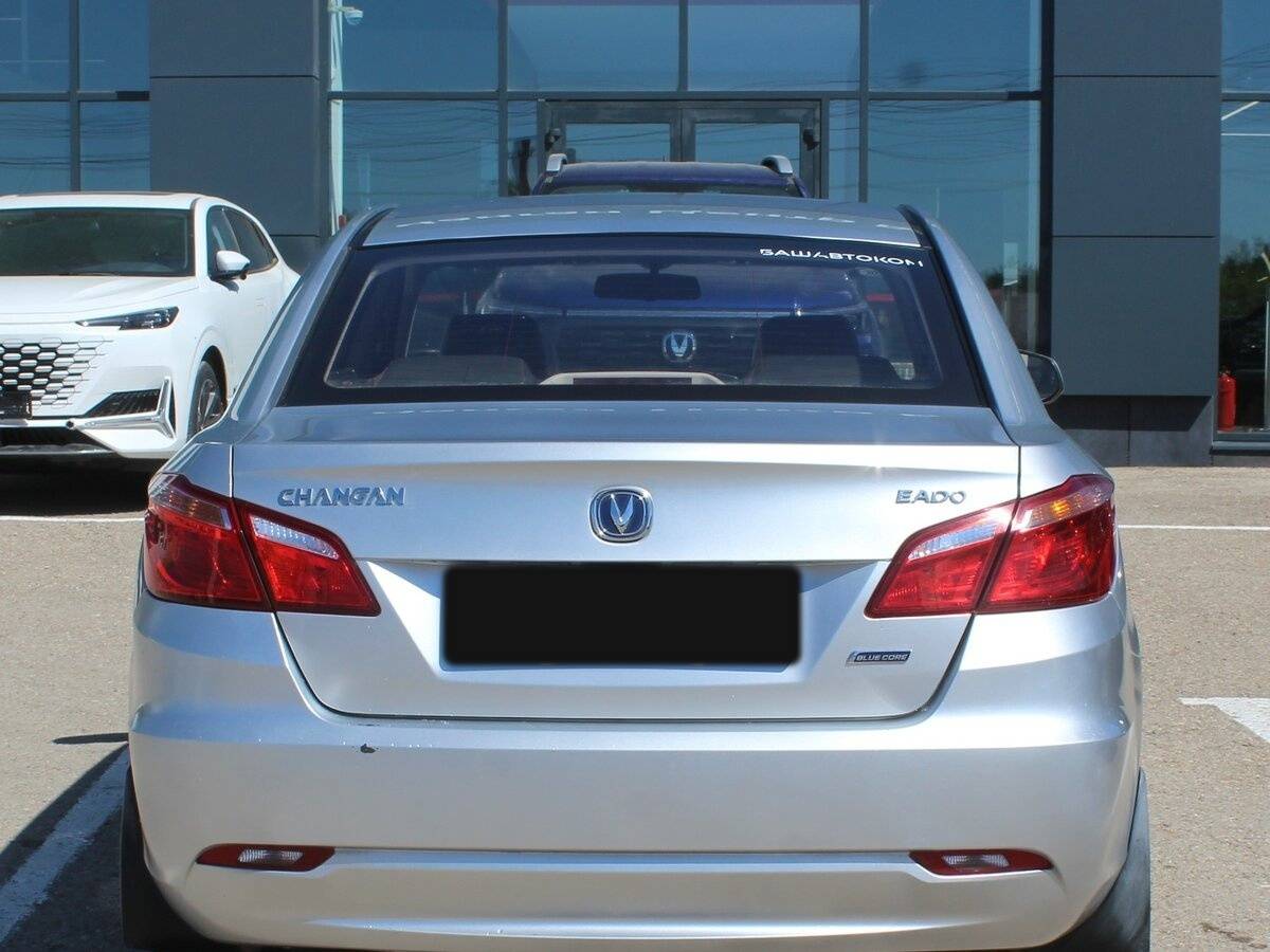 Changan Eado с пробегом — 2014 год. Фото: #3