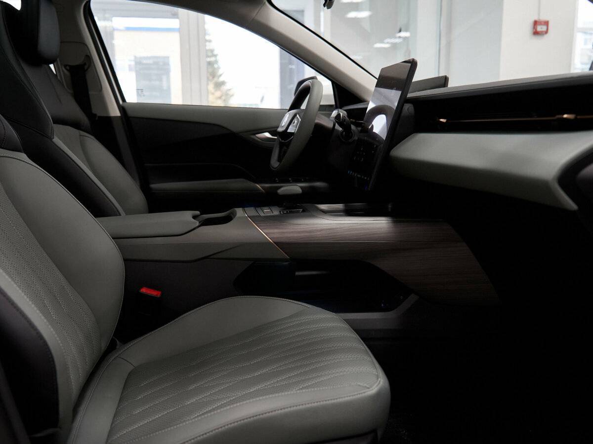 Changan Lamore с пробегом — 2024 год. Фото: #17