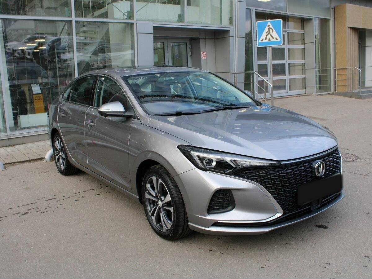 Changan Eado Plus с пробегом — 2023 год. Фото: #2