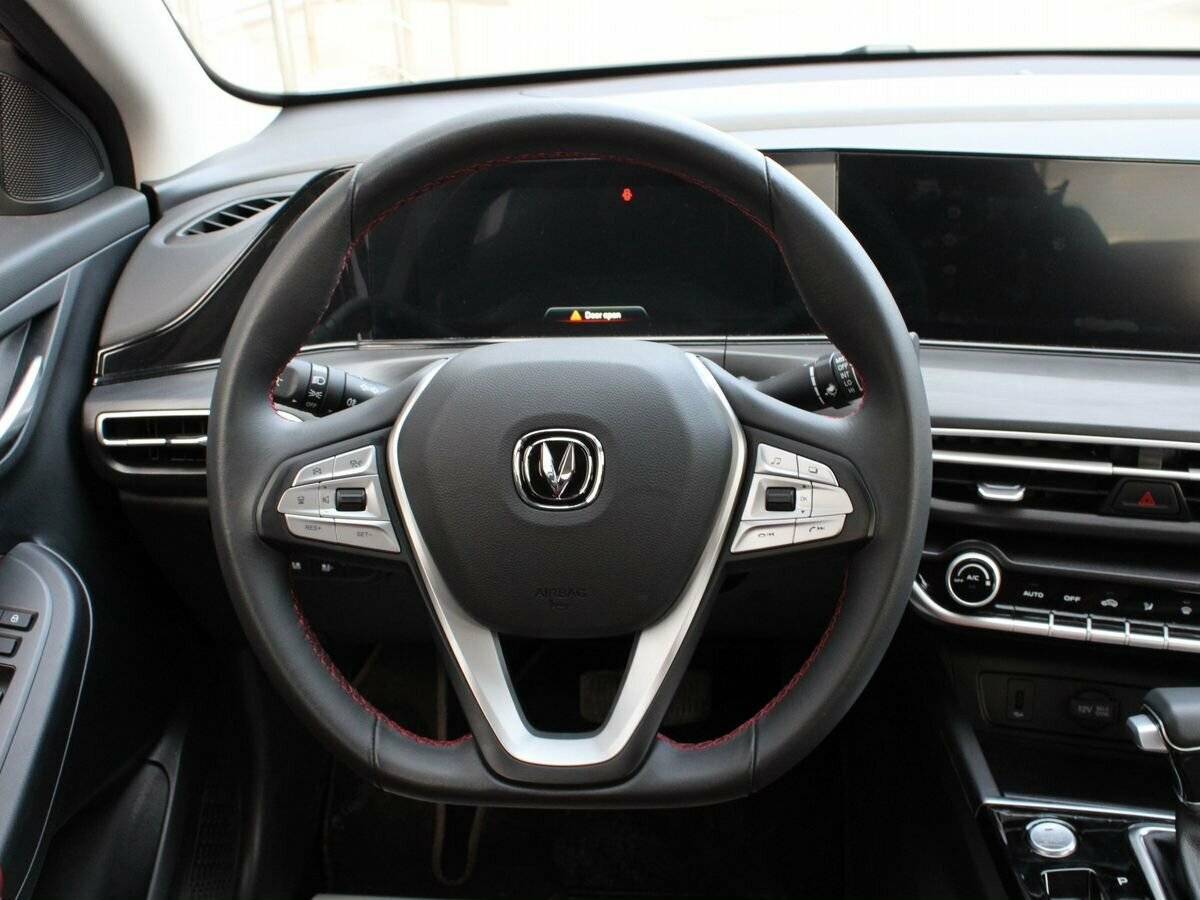 Changan Eado Plus с пробегом — 2023 год. Фото: #9