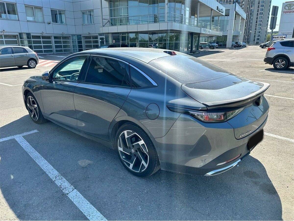Changan Lamore с пробегом — 2023 год. Фото: #3