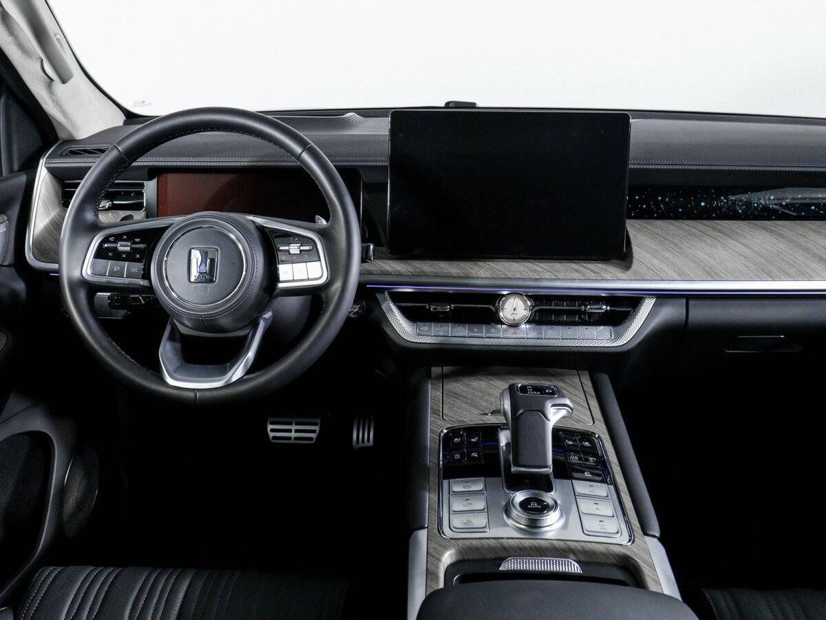 Tank 500 с пробегом — 2023 год. Фото: #11