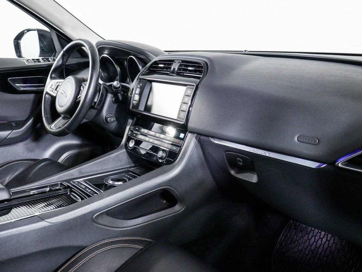 Jaguar F-Pace с пробегом — 2018 год. Фото: #5