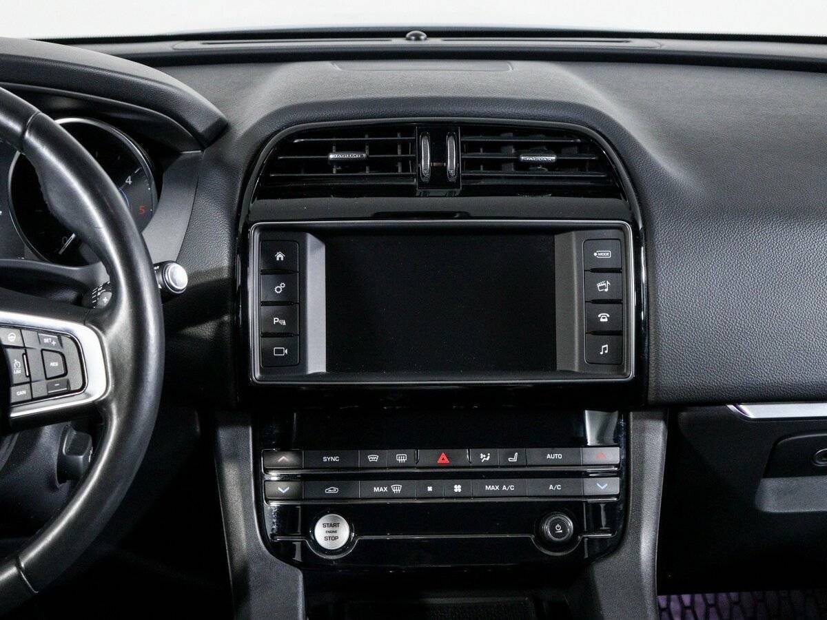 Jaguar F-Pace с пробегом — 2018 год. Фото: #9