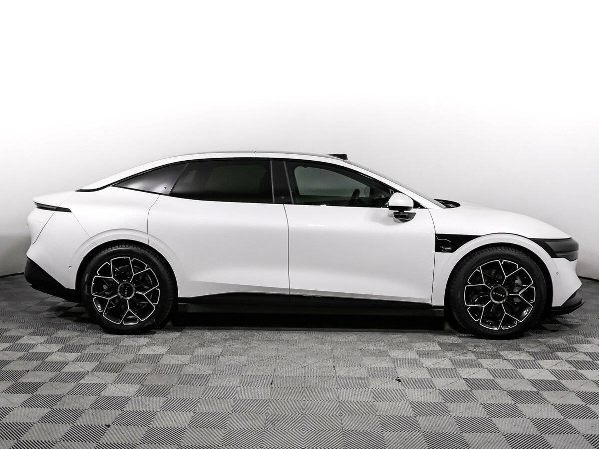 Zeekr 007 с пробегом — 2024 год. Фото: #3