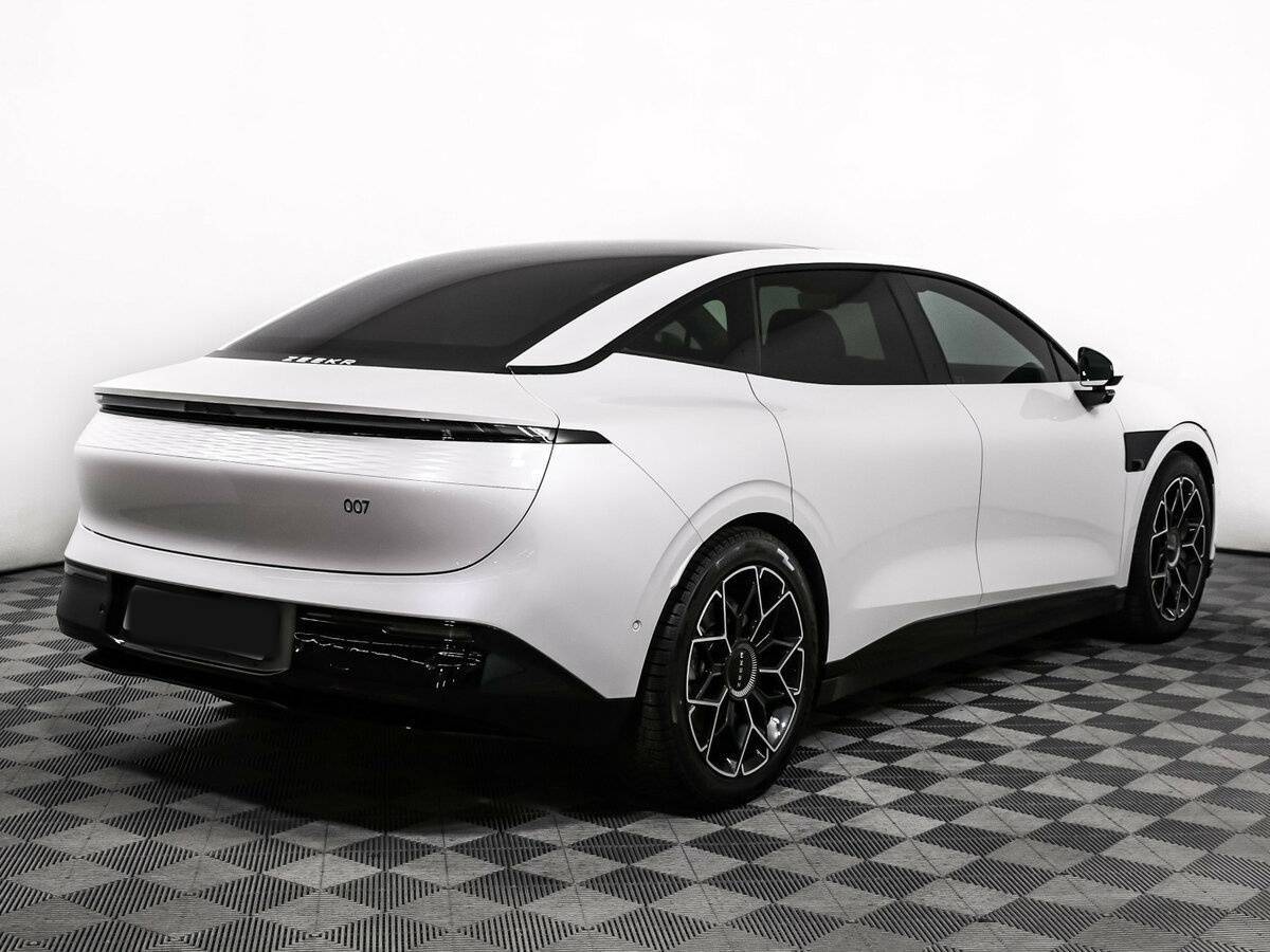 Zeekr 007 с пробегом — 2024 год. Фото: #4