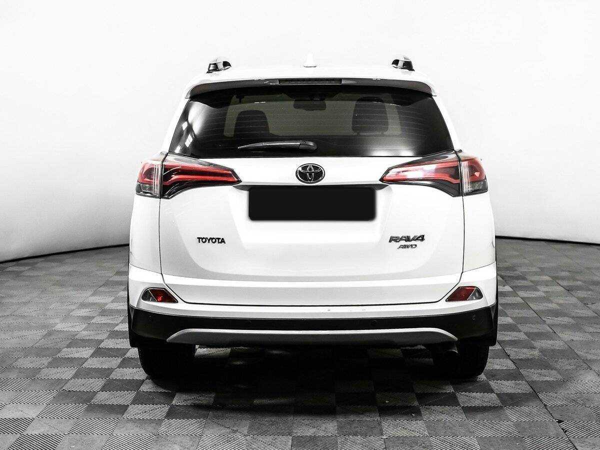 Toyota RAV4 с пробегом — 2019 год. Фото: #5