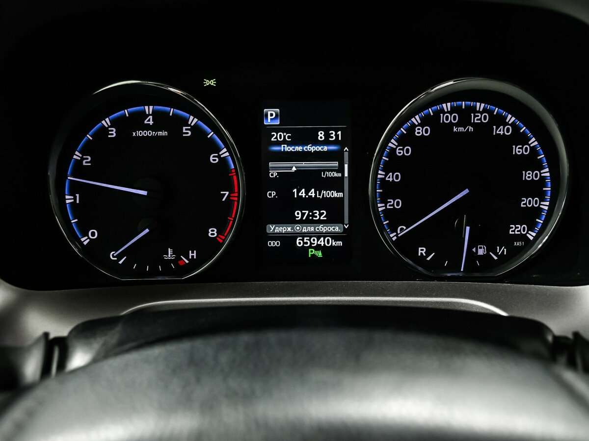 Toyota RAV4 с пробегом — 2019 год. Фото: #9