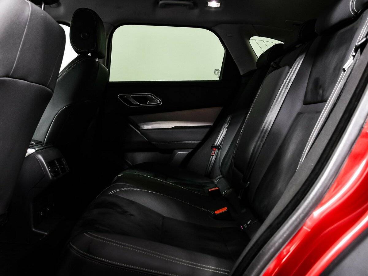 Land Rover Range Rover Velar с пробегом — 2017 год. Фото: #12