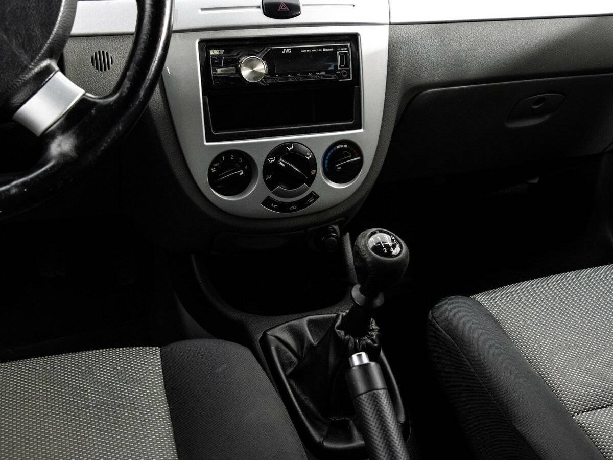 Chevrolet Lacetti с пробегом — 2011 год. Фото: #9