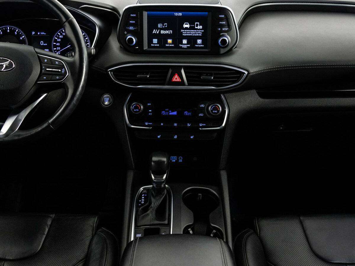 Hyundai Santa Fe с пробегом — 2018 год. Фото: #10