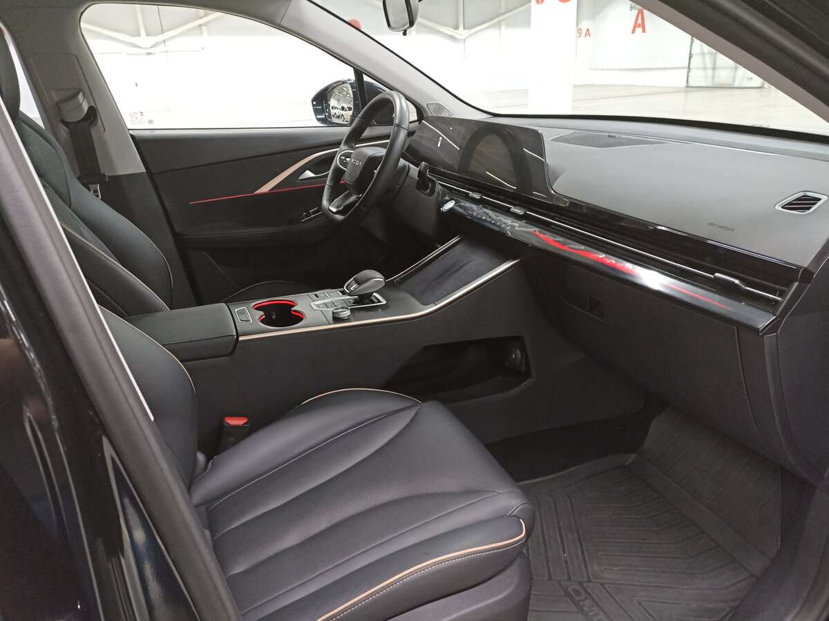 OMODA C5 с пробегом — 2023 год. Фото: #10