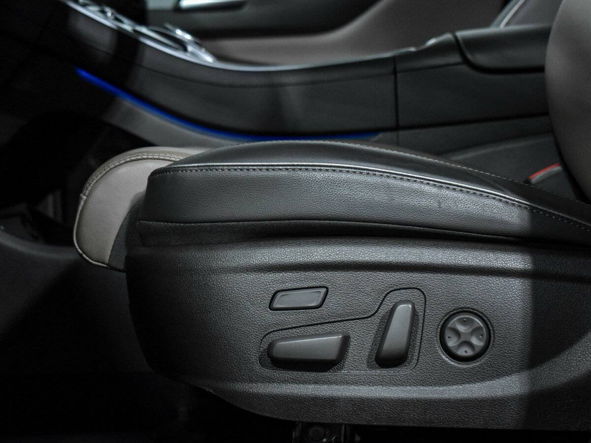 Hyundai Santa Fe с пробегом — 2021 год. Фото: #9