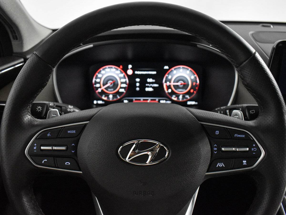 Hyundai Santa Fe с пробегом — 2021 год. Фото: #22