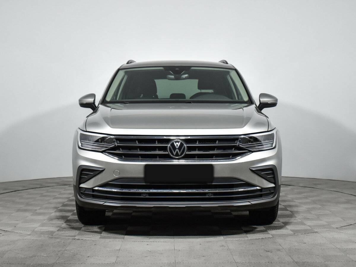 Volkswagen Tiguan с пробегом — 2021 год. Фото: #1