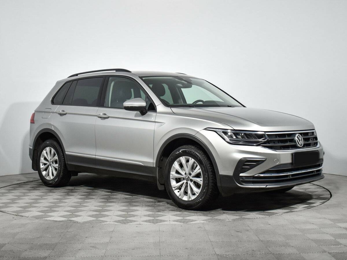 Volkswagen Tiguan с пробегом — 2021 год. Фото: #2
