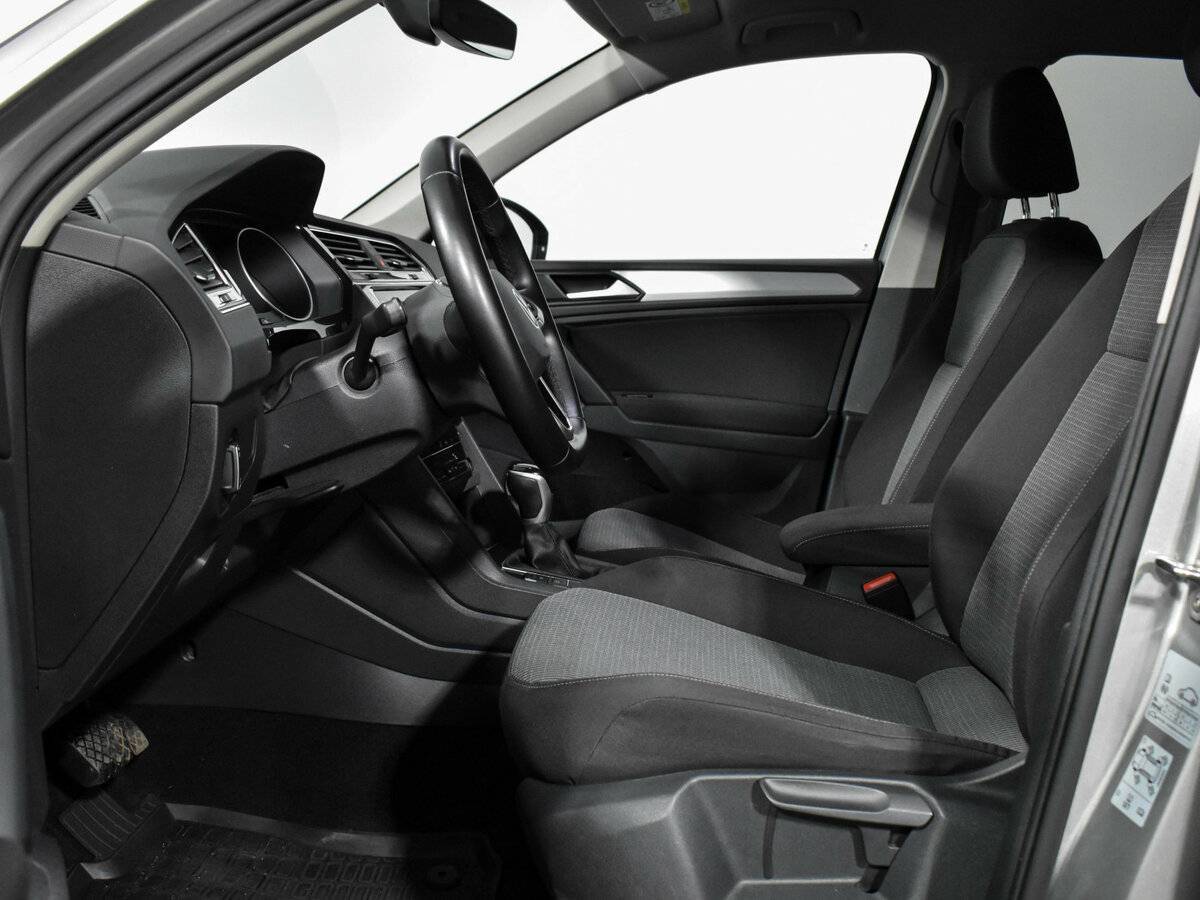 Volkswagen Tiguan с пробегом — 2021 год. Фото: #9