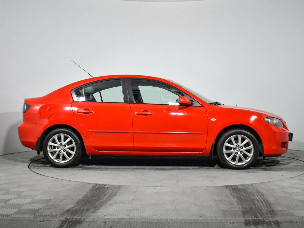 Mazda 3 с пробегом — 2008 год. Фото: #3