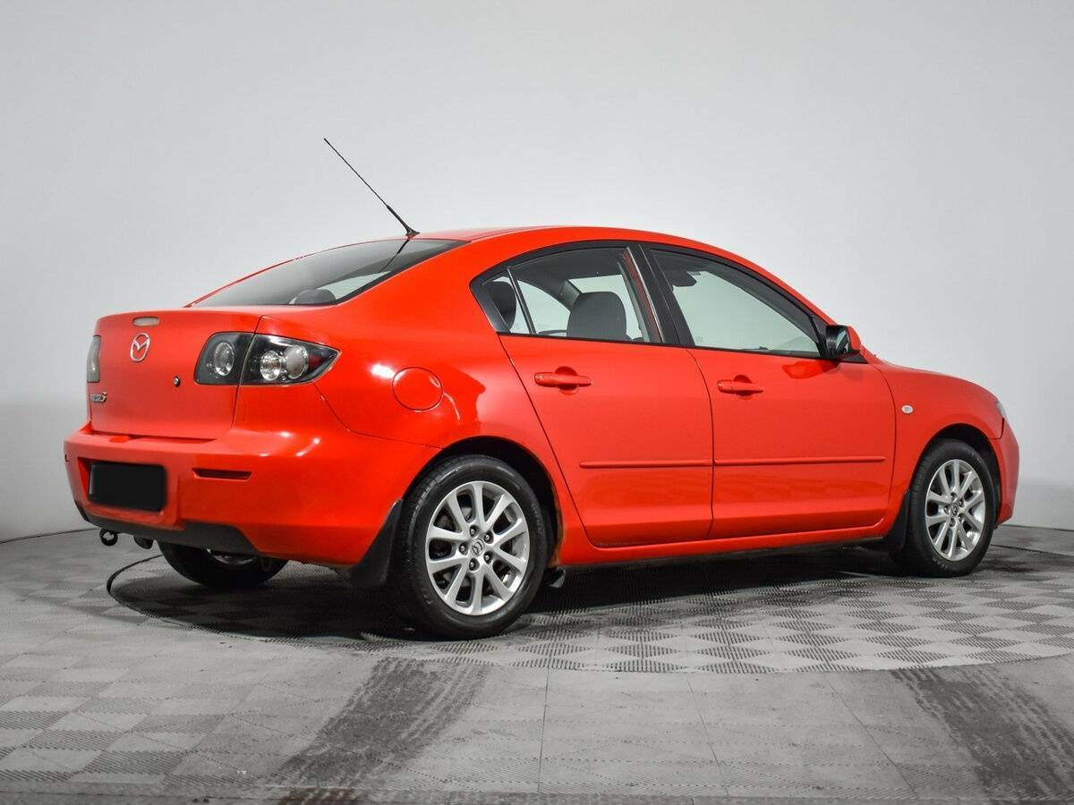 Mazda 3 с пробегом — 2008 год. Фото: #4