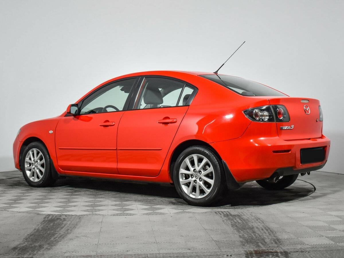 Mazda 3 с пробегом — 2008 год. Фото: #6