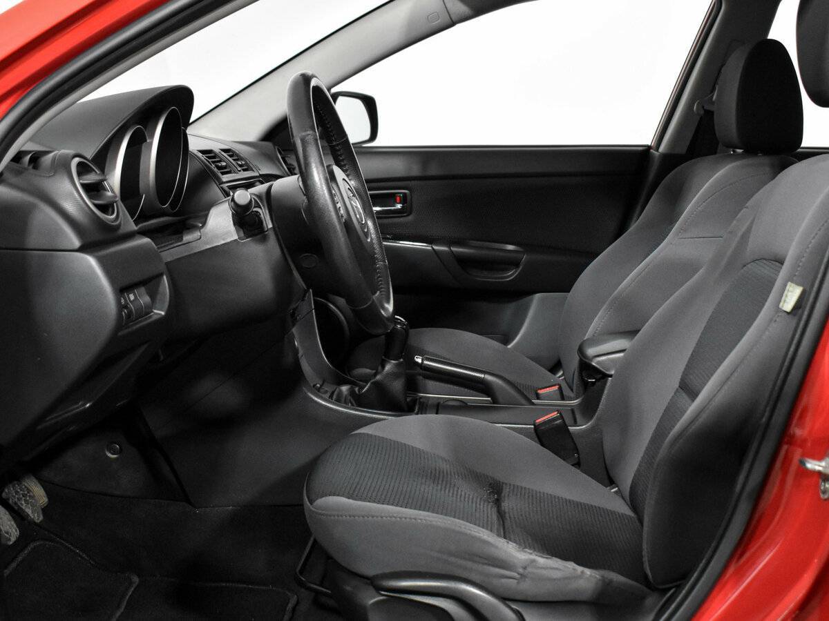 Mazda 3 с пробегом — 2008 год. Фото: #9