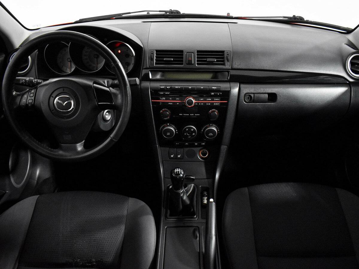 Mazda 3 с пробегом — 2008 год. Фото: #12