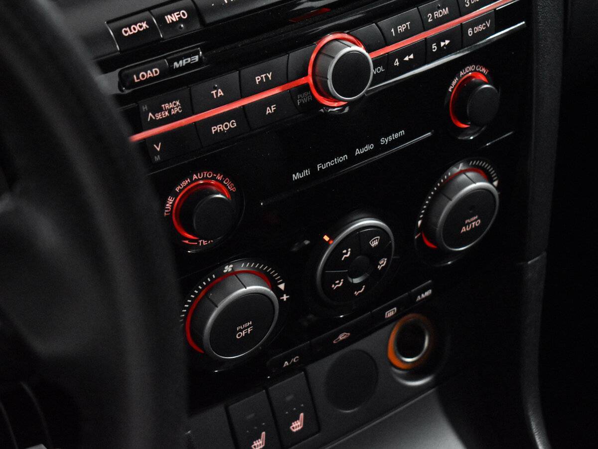 Mazda 3 с пробегом — 2008 год. Фото: #13