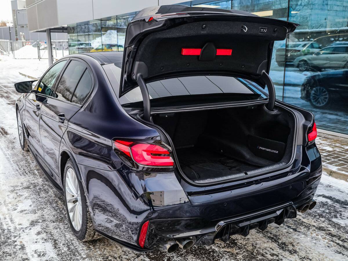 BMW 5 серии с пробегом — 2021 год. Фото: #8