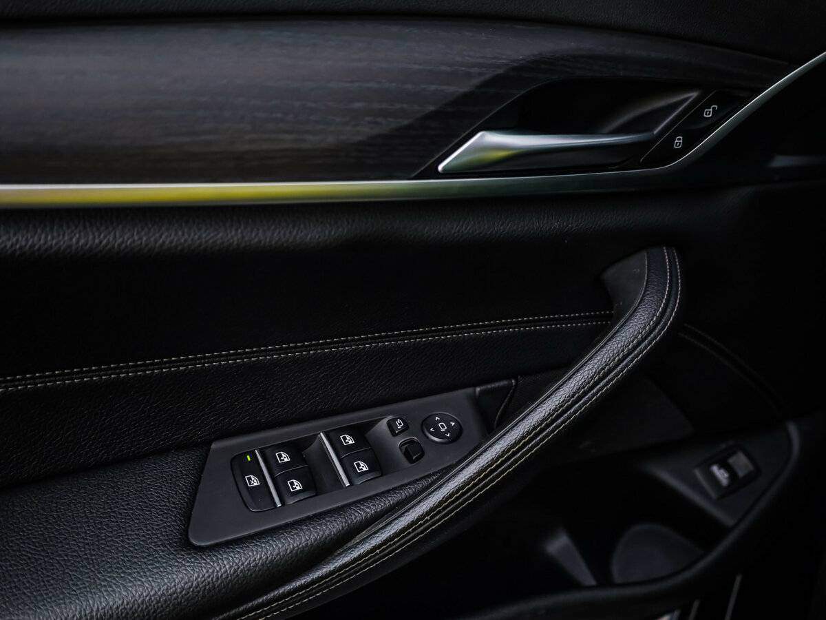 BMW 5 серии с пробегом — 2021 год. Фото: #24