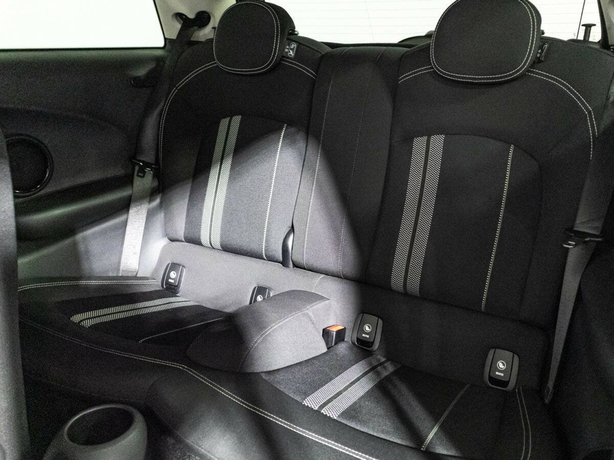 Mini Hatch с пробегом — 2016 год. Фото: #9