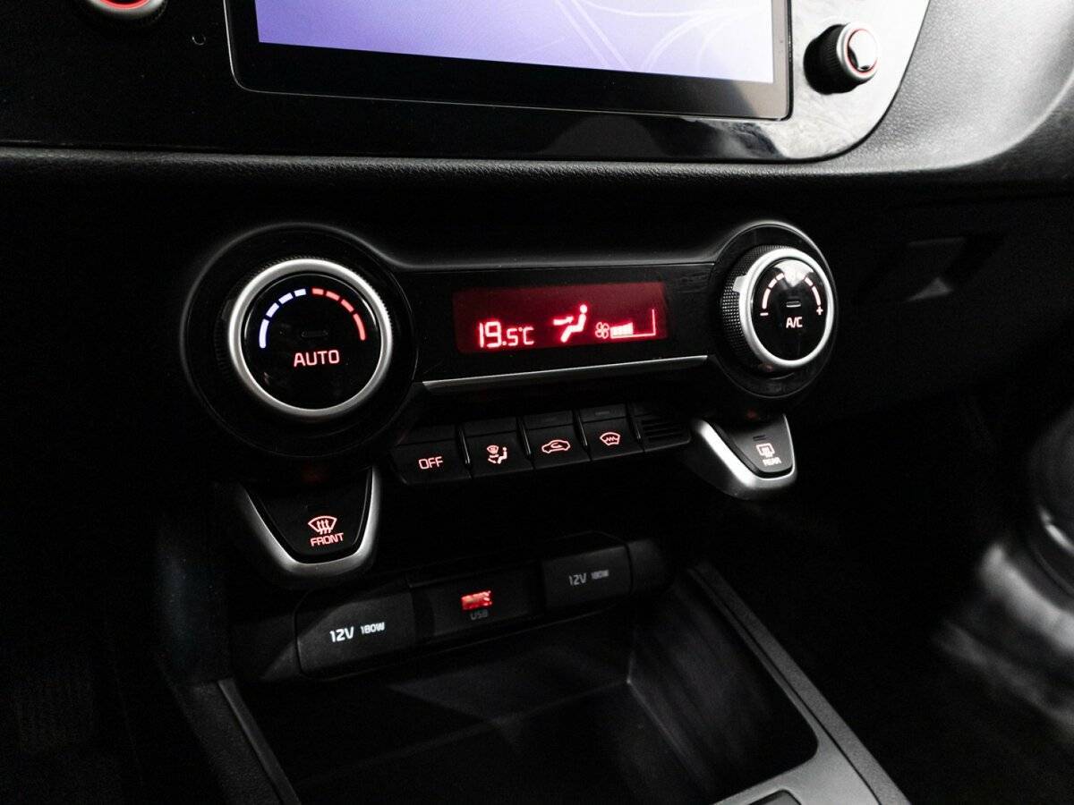 Kia Rio с пробегом — 2021 год. Фото: #18