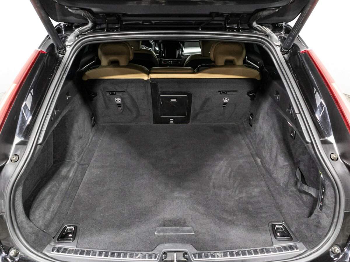 Volvo V90 с пробегом — 2018 год. Фото: #14