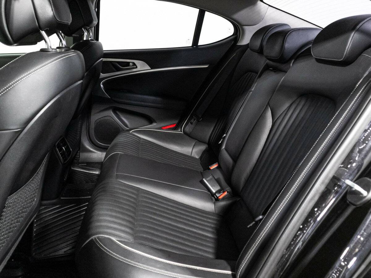 Genesis G70 с пробегом — 2019 год. Фото: #9