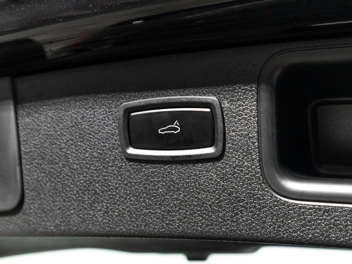 Porsche Macan с пробегом — 2016 год. Фото: #15