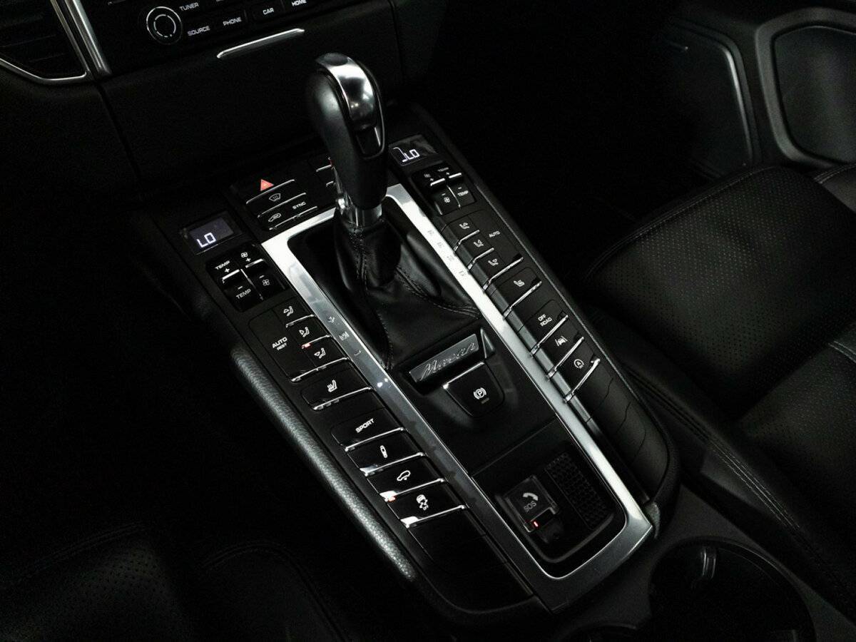Porsche Macan с пробегом — 2016 год. Фото: #18