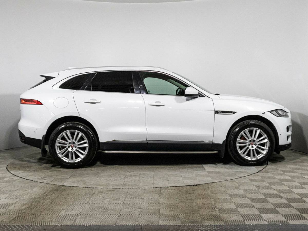 Jaguar F-Pace с пробегом — 2016 год. Фото: #3