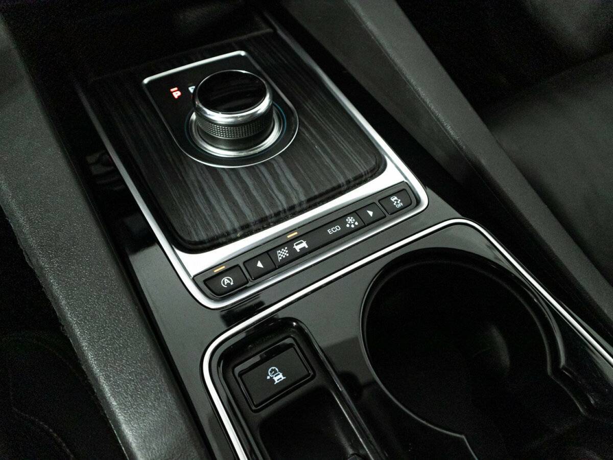 Jaguar F-Pace с пробегом — 2016 год. Фото: #21