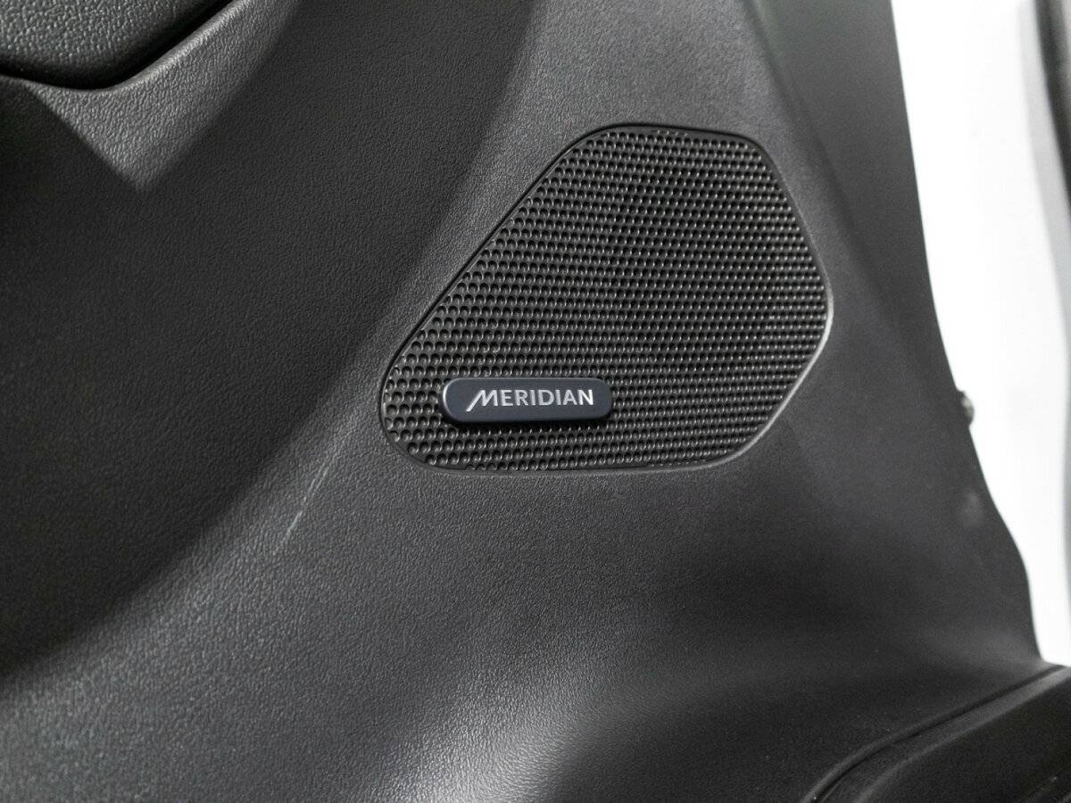 Jaguar F-Pace с пробегом — 2016 год. Фото: #23