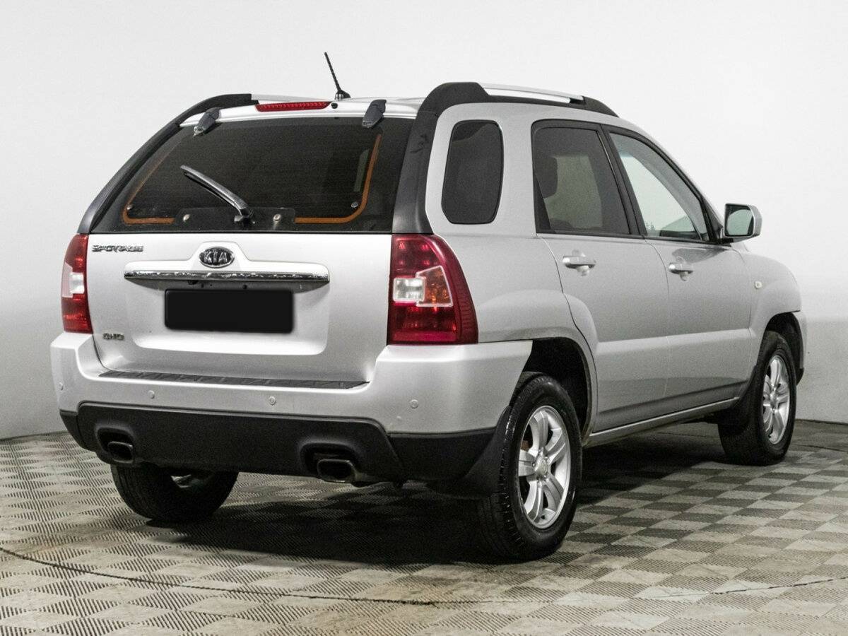 Kia Sportage с пробегом — 2010 год. Фото: #4