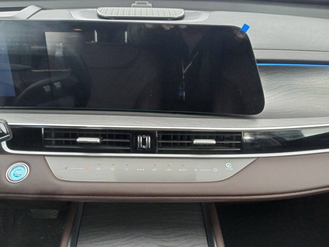 Chery Tiggo 8 Pro Plug-in Hybrid с пробегом — 2023 год. Фото: #11