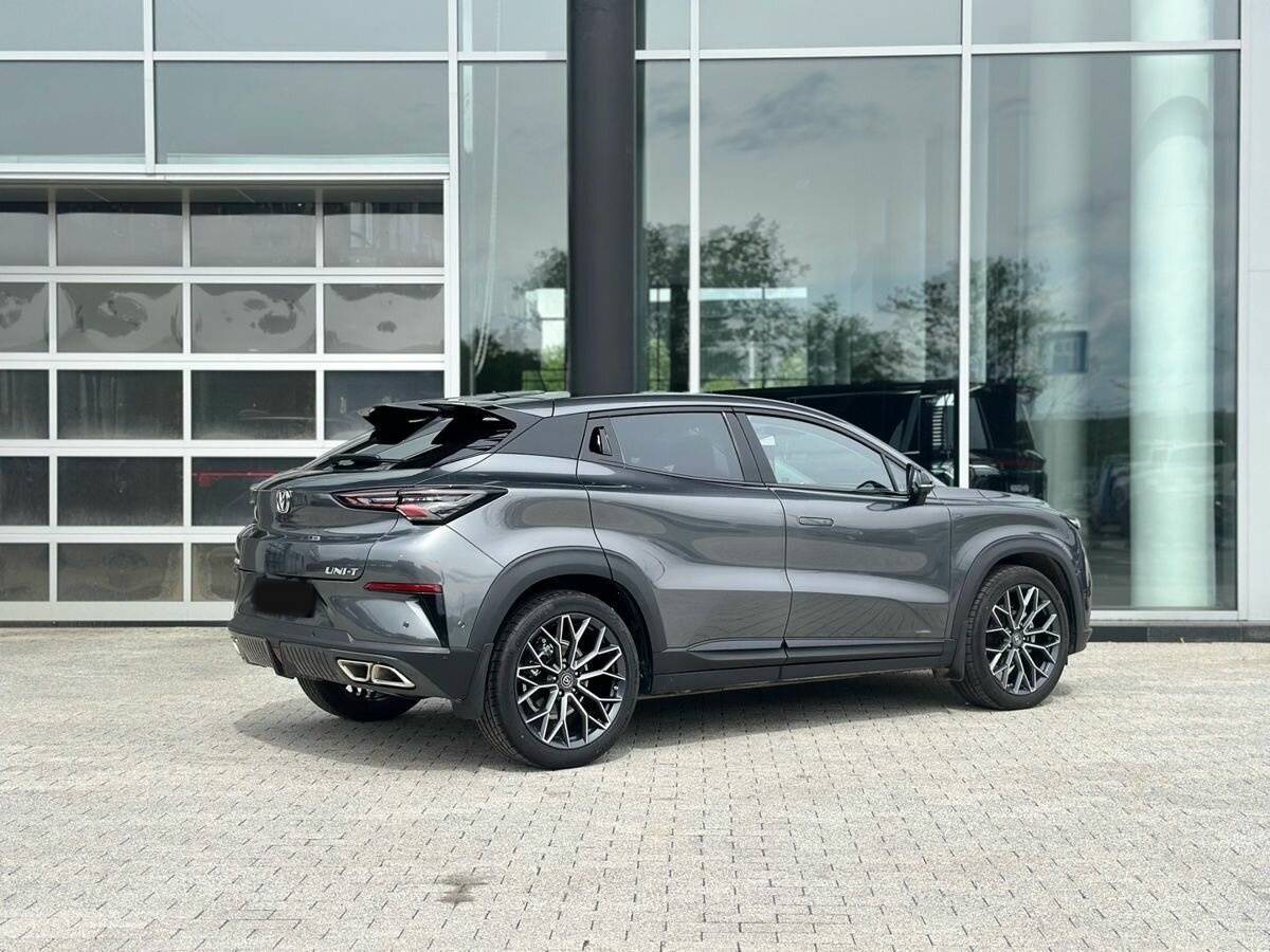 Changan UNI-T с пробегом — 2024 год. Фото: #1