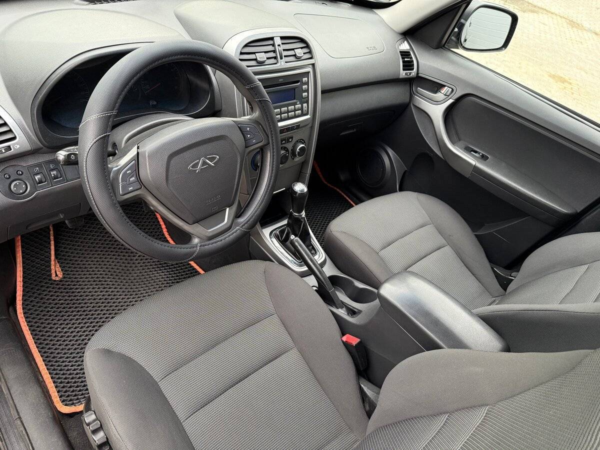 Chery Tiggo (T11) с пробегом — 2015 год. Фото: #6