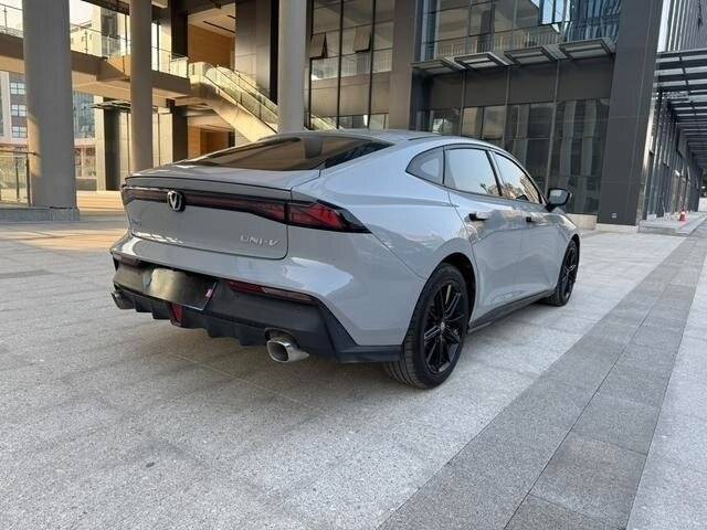 Changan UNI-V с пробегом — 2022 год. Фото: #5