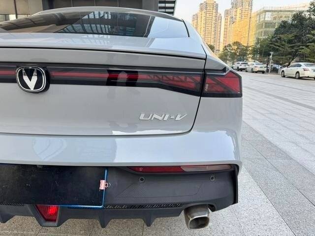 Changan UNI-V с пробегом — 2022 год. Фото: #8