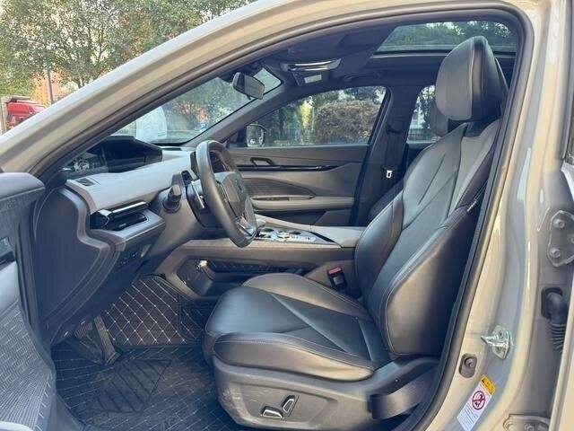 Changan UNI-V с пробегом — 2022 год. Фото: #16